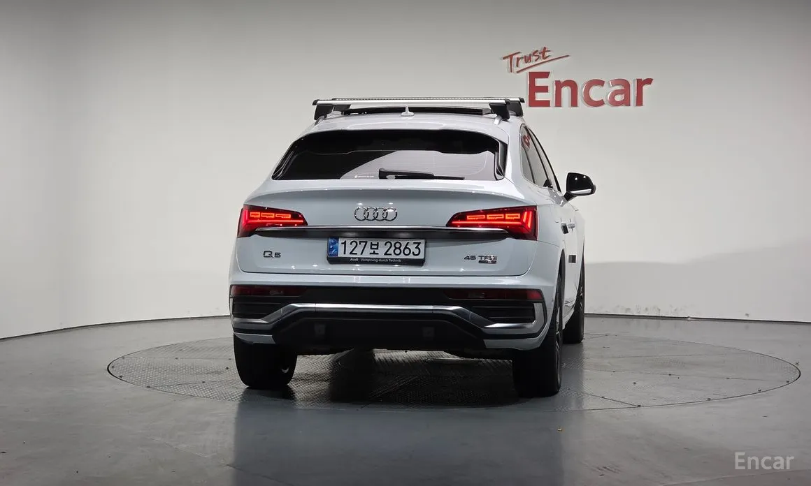 Audi Q5 2017 45 TFSI Quattro Premium Sportback