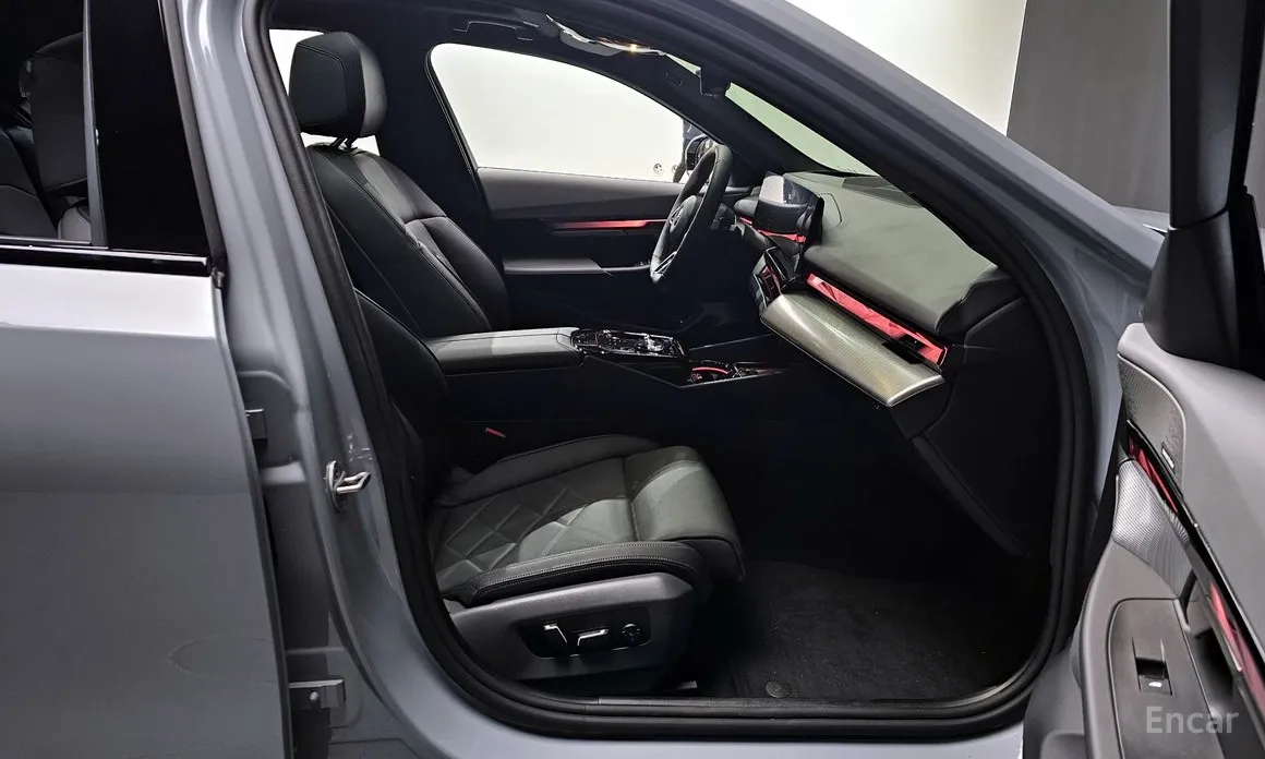 BMW 5 Series 2023 530i xDrive M Sport