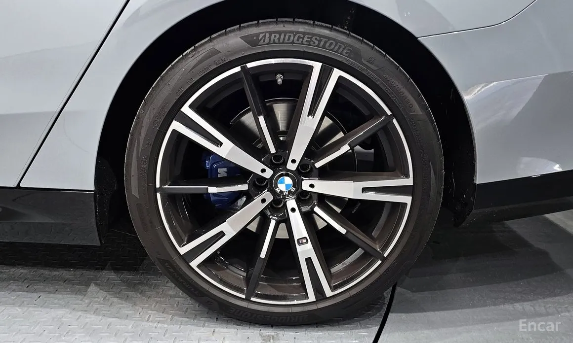 BMW 5 Series 2023 530i xDrive M Sport