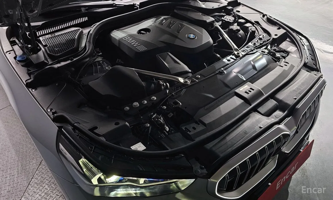 BMW 5 Series 2023 530i xDrive M Sport