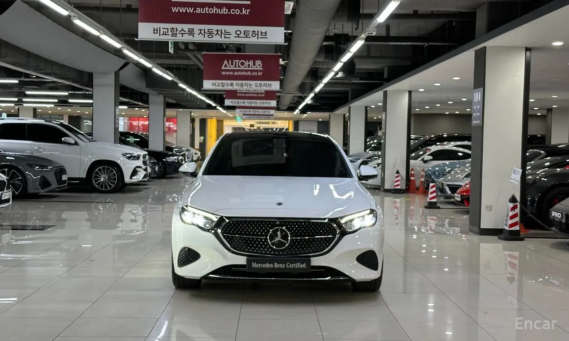 Mercedes-Benz E-Class 2024 E200 Avantgarde
