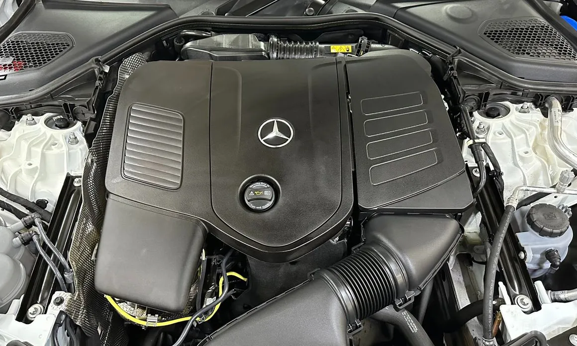 Mercedes-Benz E-Class 2024 E200 Avantgarde