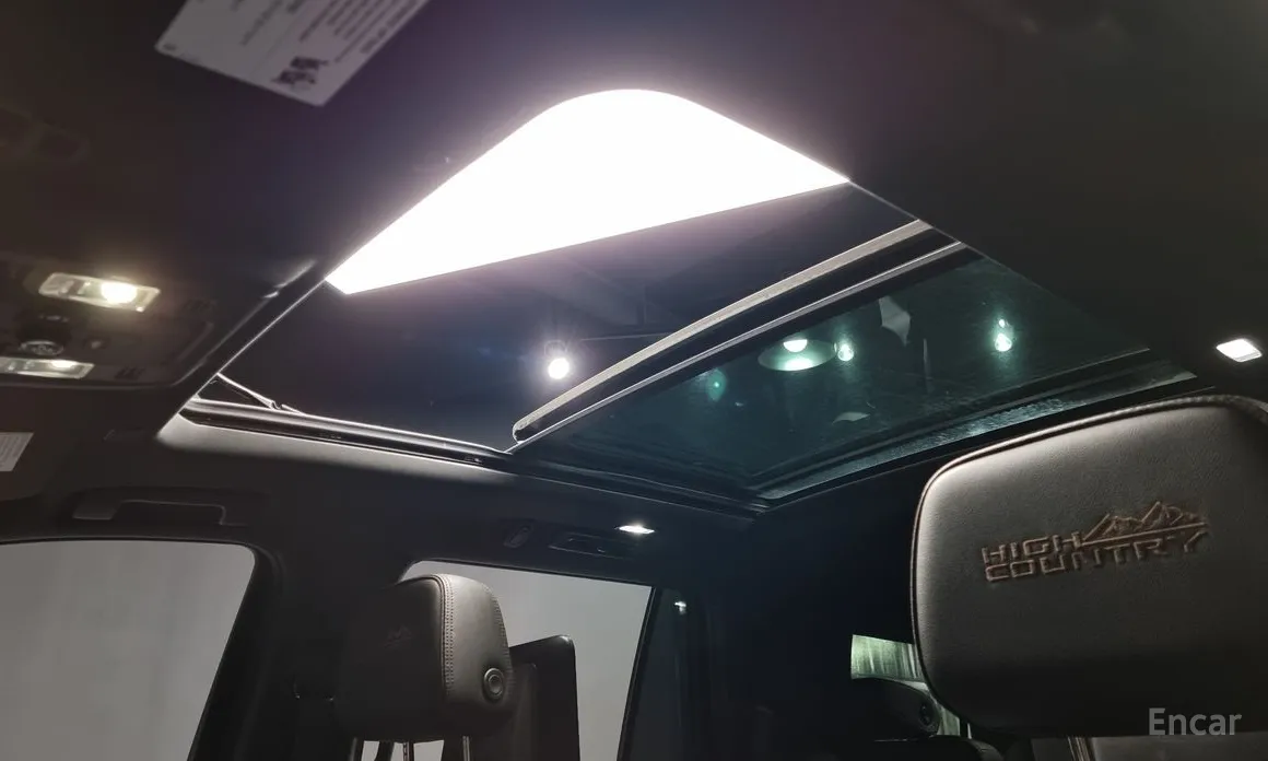 Chevrolet Tahoe 2022 6.2 High Country 4WD