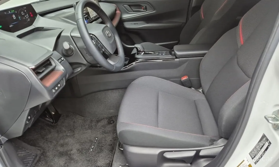 Toyota Prius 2023 2.0 PHEV SE