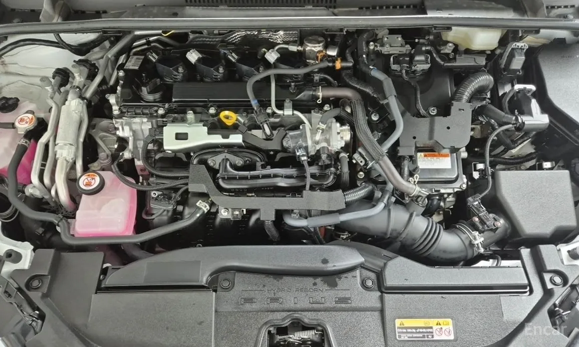 Toyota Prius 2023 2.0 PHEV SE