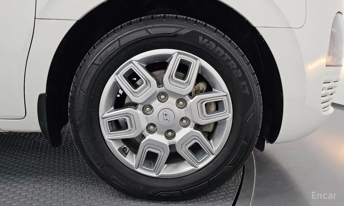 Hyundai Staria 2021 Tourer 9-Seater