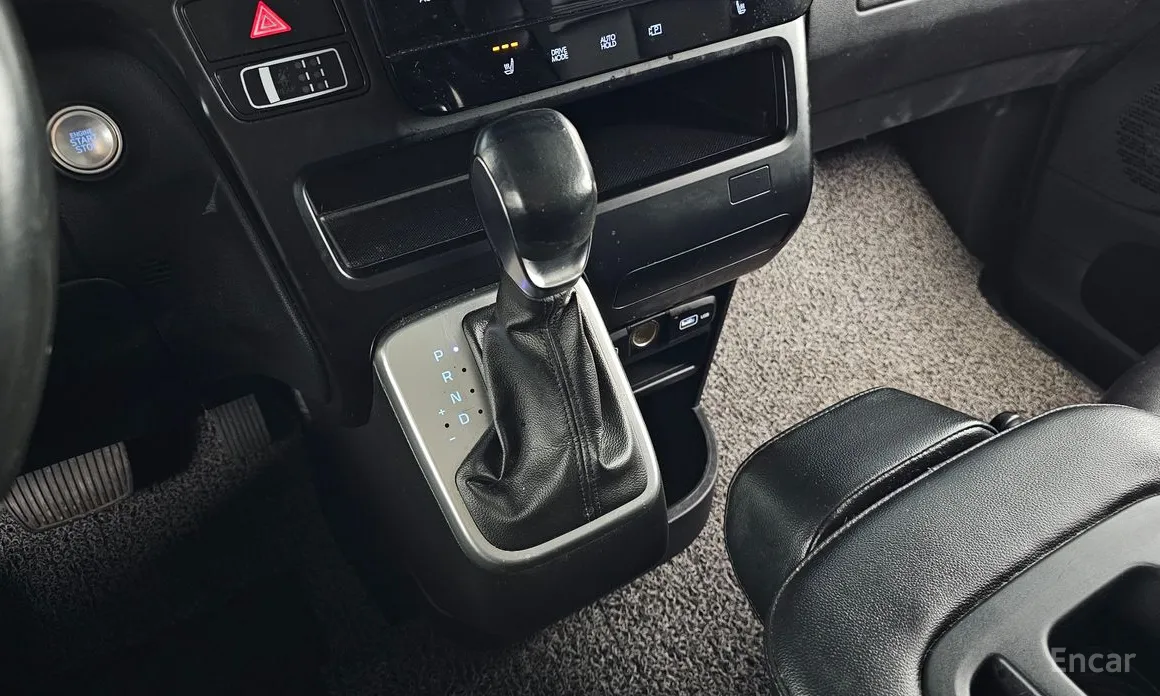 Hyundai Staria 2021 Tourer 9-Seater