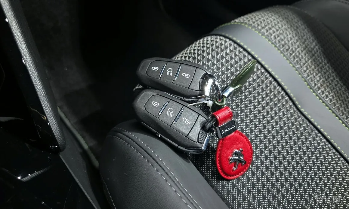 Peugeot 2008 2020 EV GT