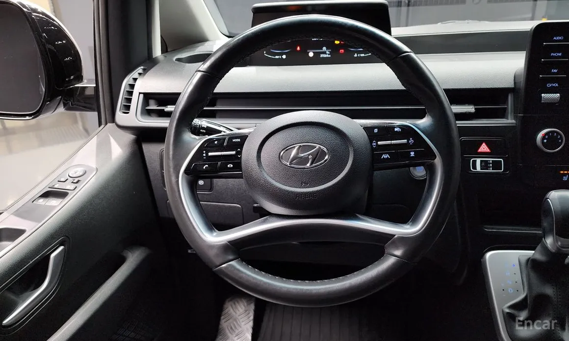 Hyundai Staria 2021 Cargo 5-Seater