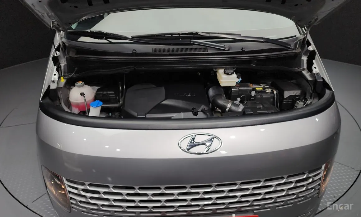 Hyundai Staria 2021 Cargo 5-Seater