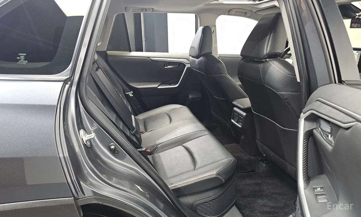 Toyota RAV4 2019 2,5 4WD Hybrid LTD