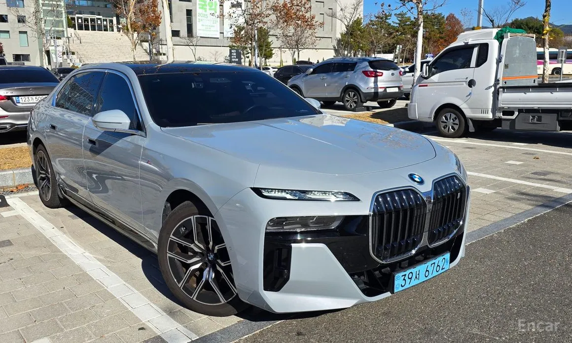 BMW i7 2022 xDrive 60 M sport