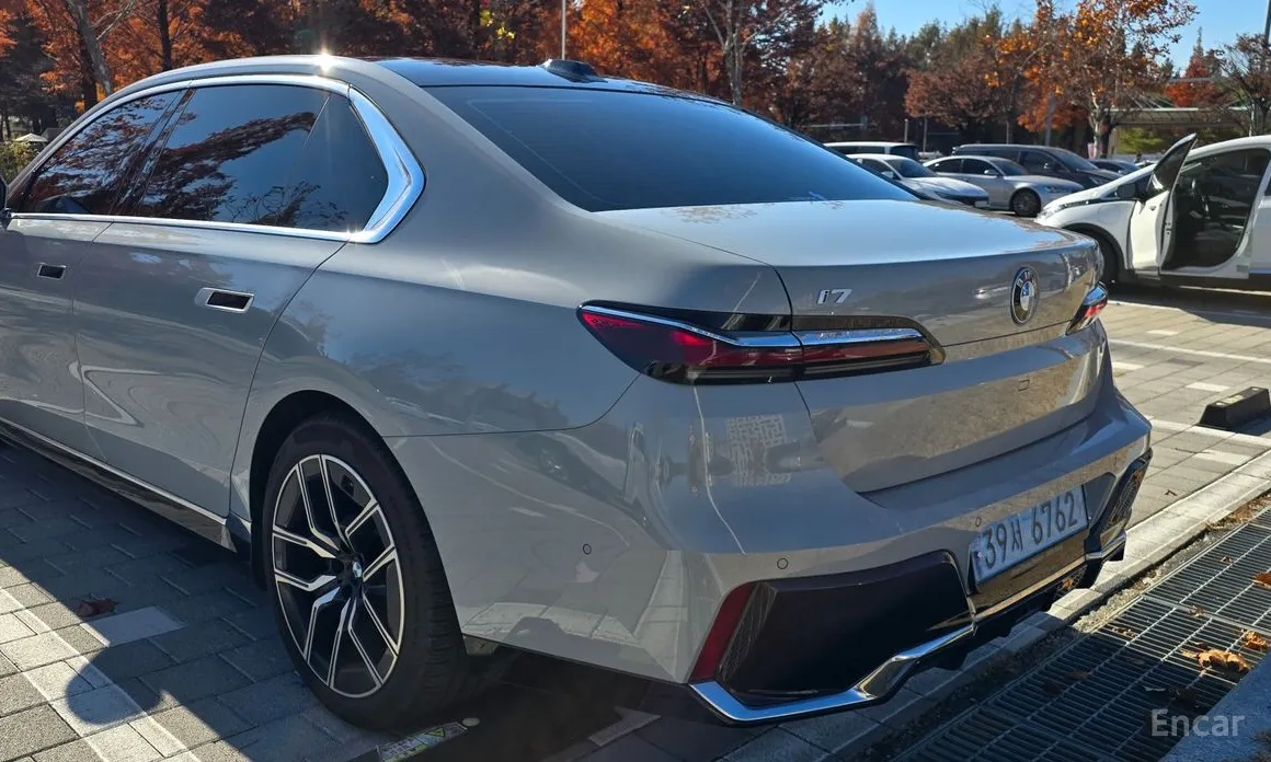 BMW i7 2022 xDrive 60 M sport