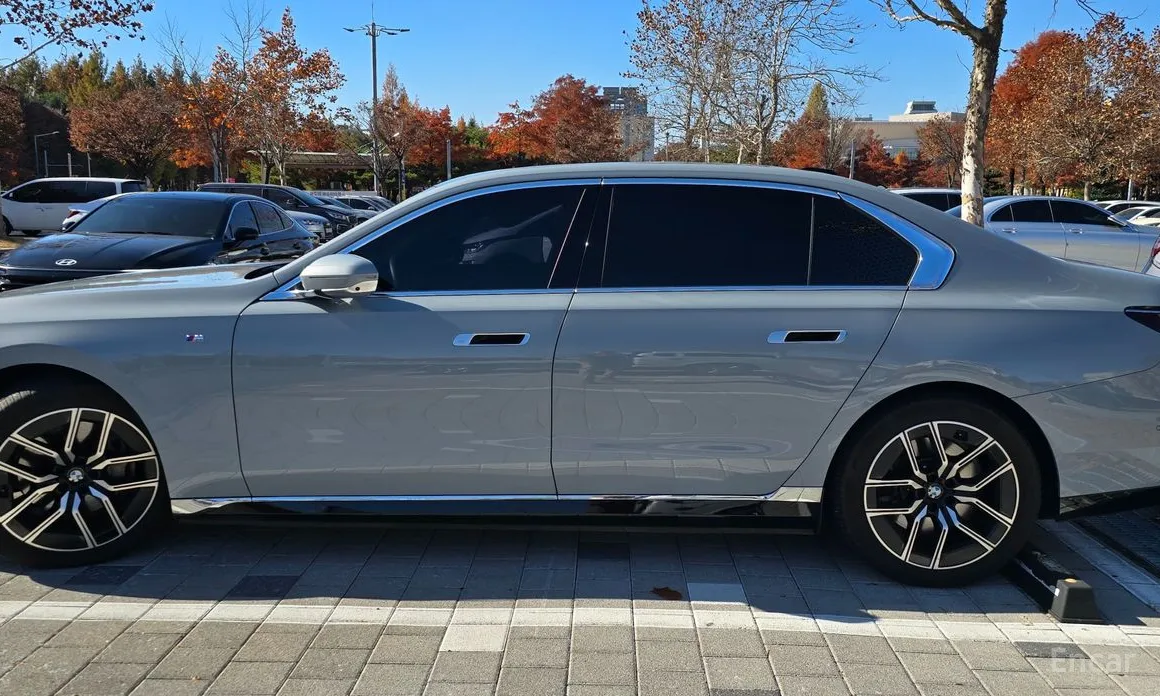 BMW i7 2022 xDrive 60 M sport