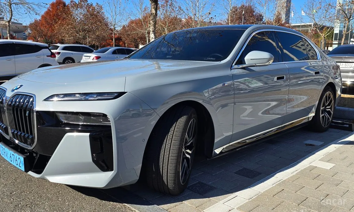 BMW i7 2022 xDrive 60 M sport