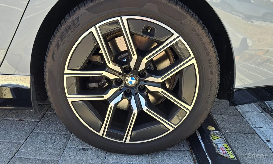 BMW i7 2022 xDrive 60 M sport