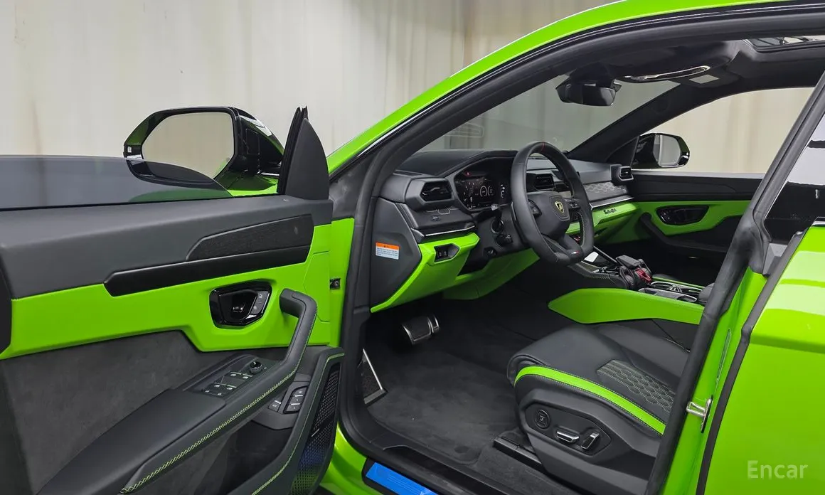 Lamborghini Urus 2018 4.0 V8 SE