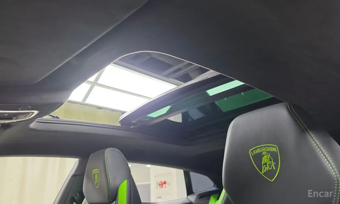 Lamborghini Urus 2018 4.0 V8 SE