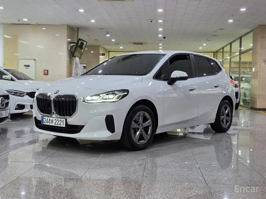 BMW 2 Series 2022 220i Advantage