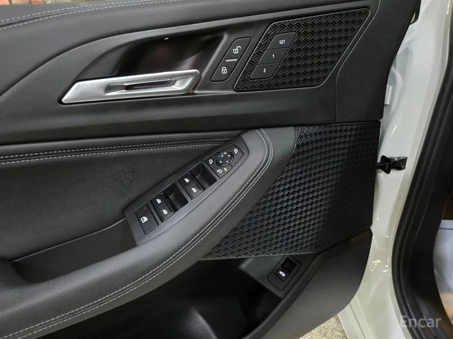 BMW 2 Series 2022 220i Advantage