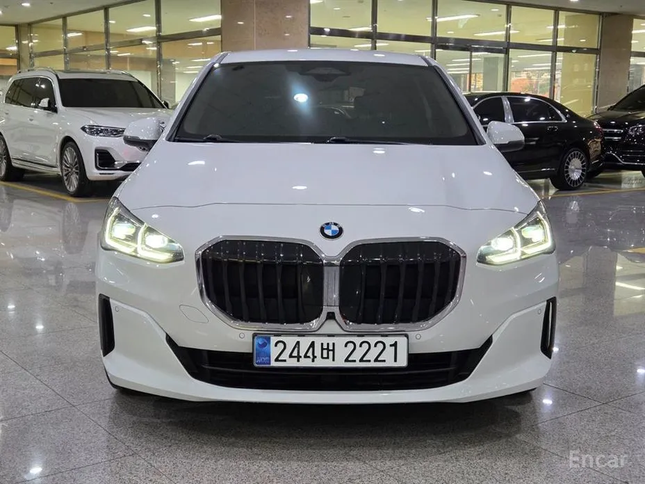 BMW 2 Series 2022 220i Advantage