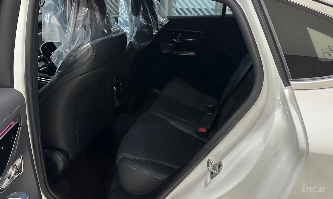 Mercedes-Benz GLC-Class 2023 GLC300 4MATIC Coupe