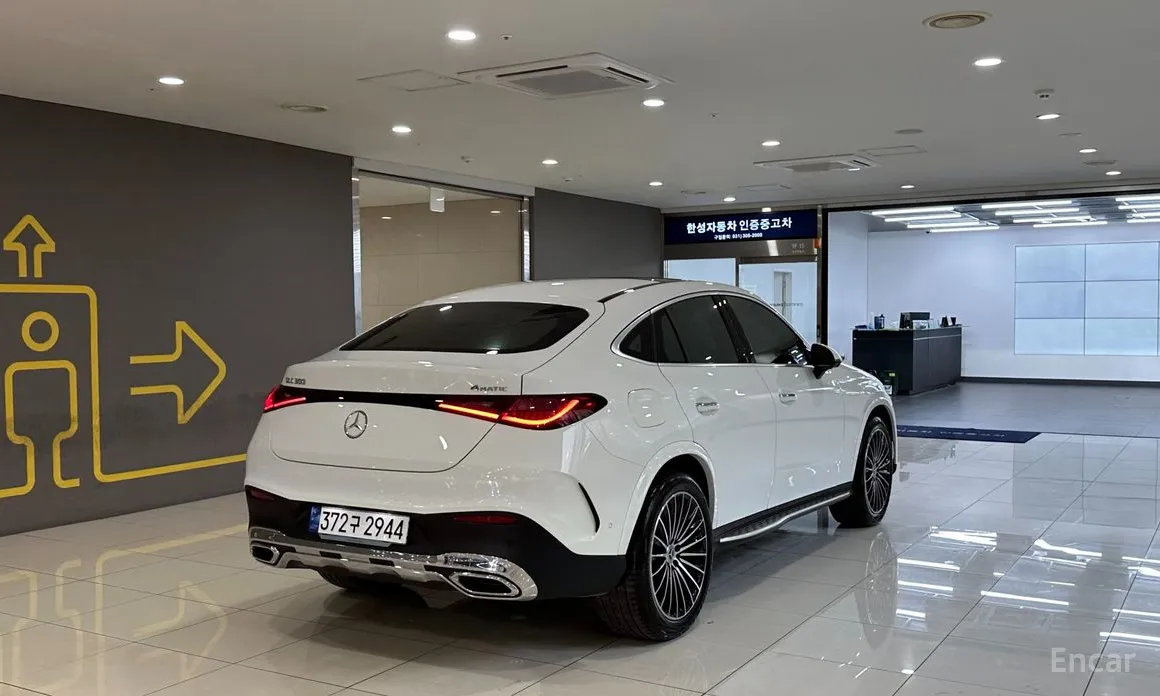 Mercedes-Benz GLC-Class 2023 GLC300 4MATIC Coupe