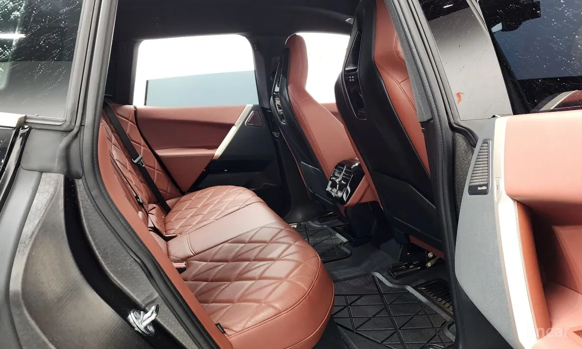 BMW iX 2021 xDrive40 First Edition