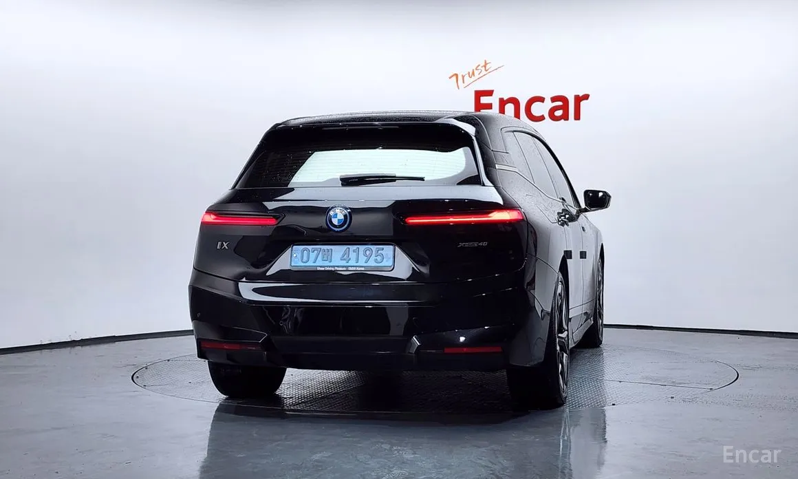 BMW iX 2021 xDrive40 First Edition