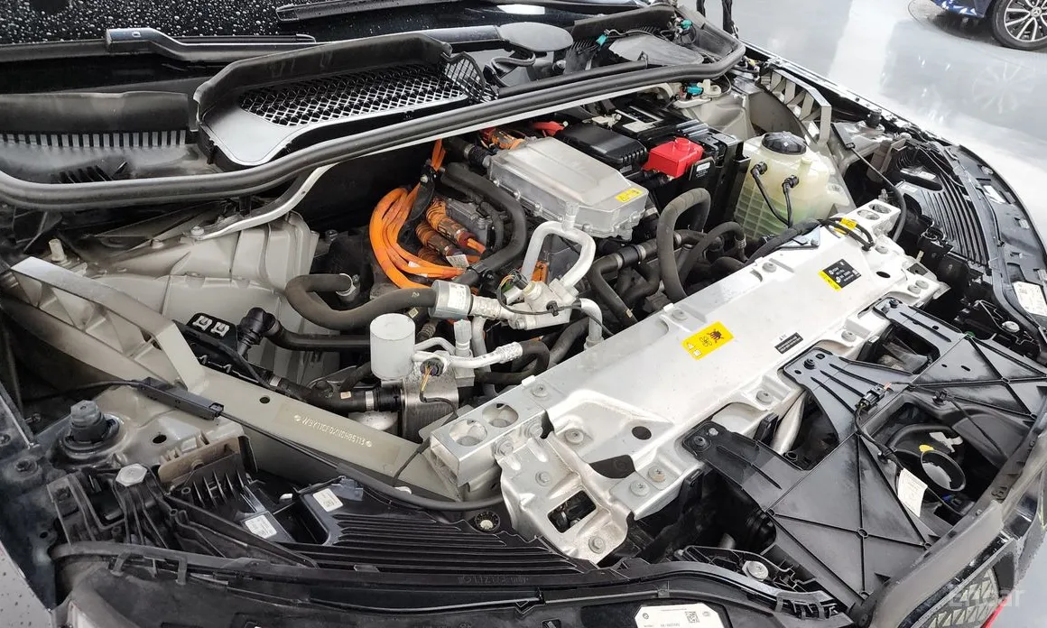 BMW iX 2021 xDrive40 First Edition