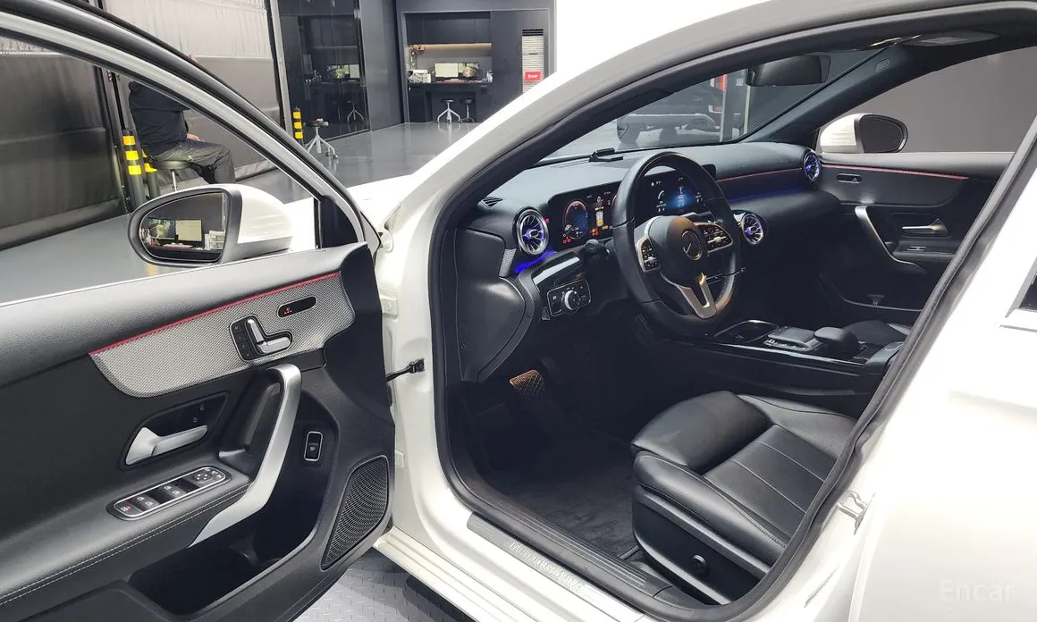 Mercedes-Benz A-Class 2019 A250 4MATIC Sedan