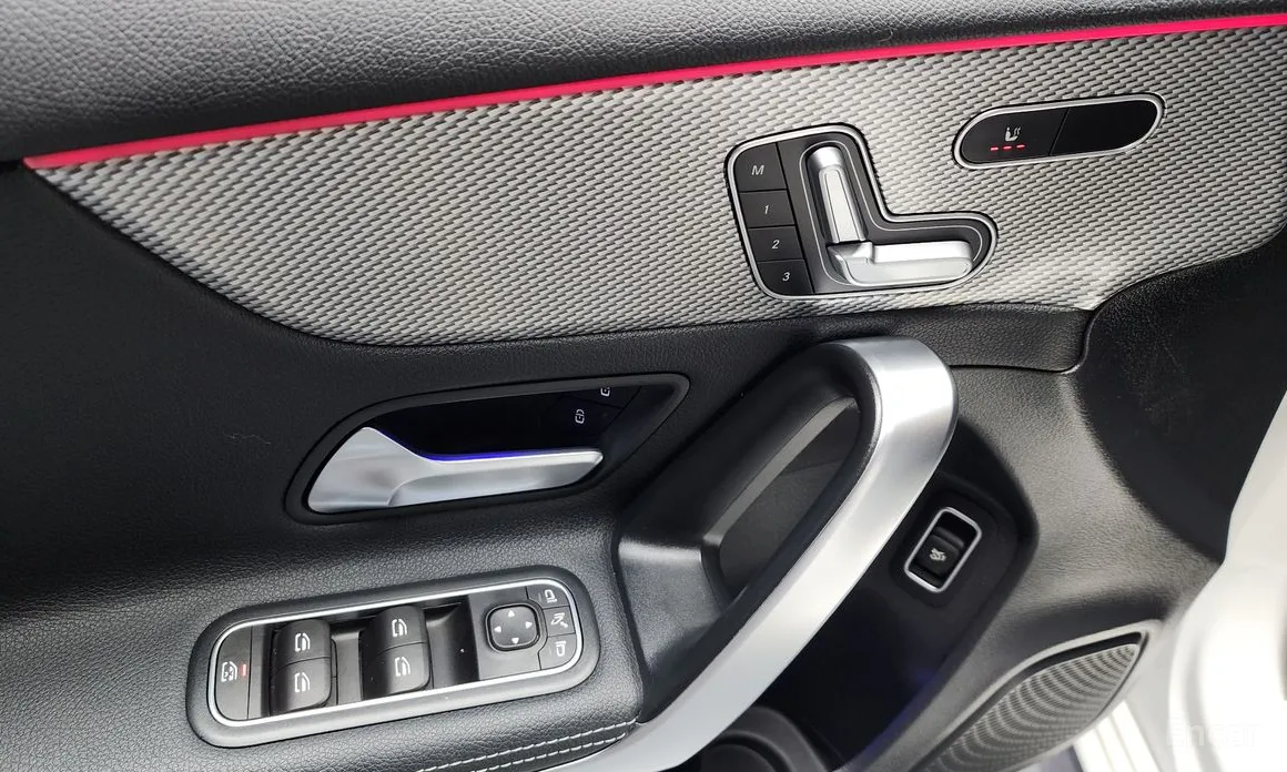 Mercedes-Benz A-Class 2019 A250 4MATIC Sedan