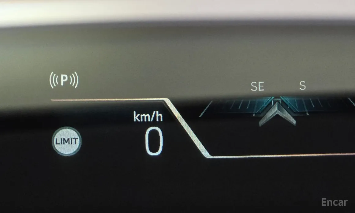 BMW 2 Series 2022 220i Luxury