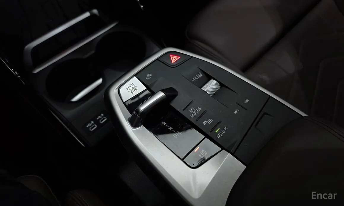 BMW 2 Series 2022 220i Luxury