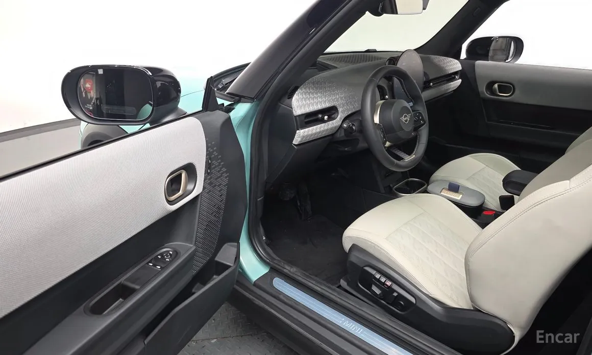 Mini Cooper 2024 Favoured