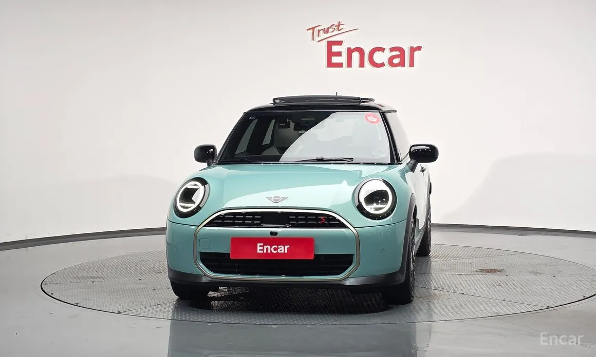 Mini Cooper 2024 Favoured