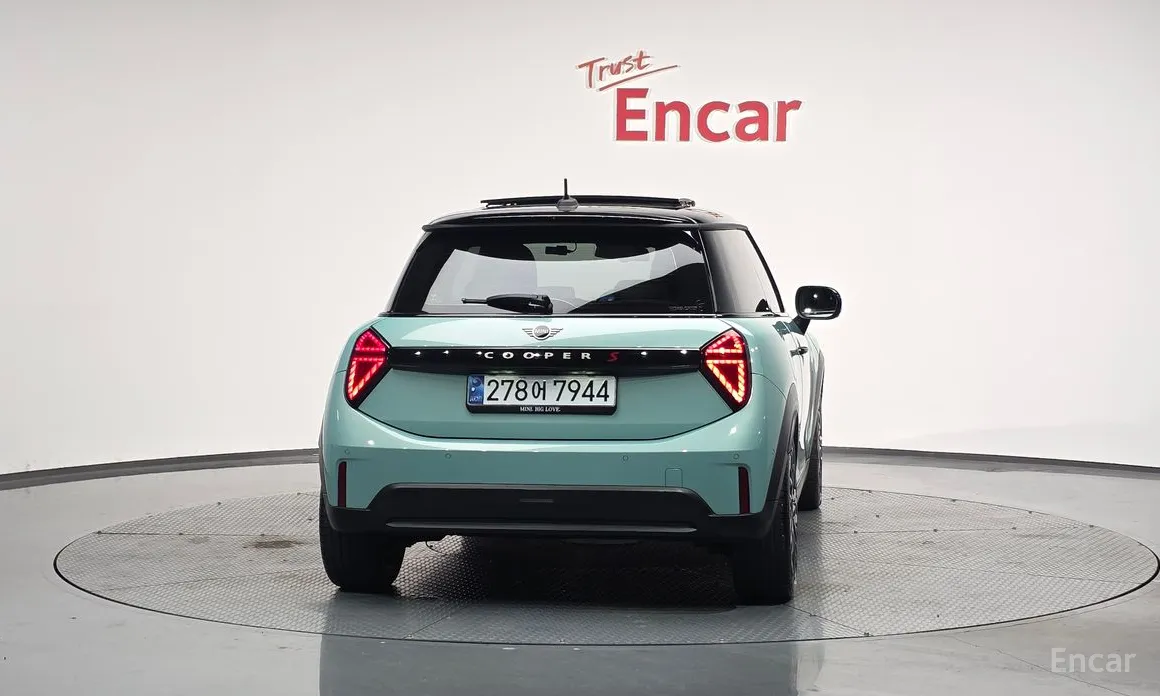 Mini Cooper 2024 Favoured