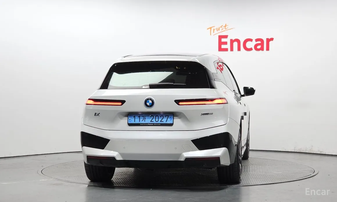 BMW iX 2021 xDrive50 Sports Plus