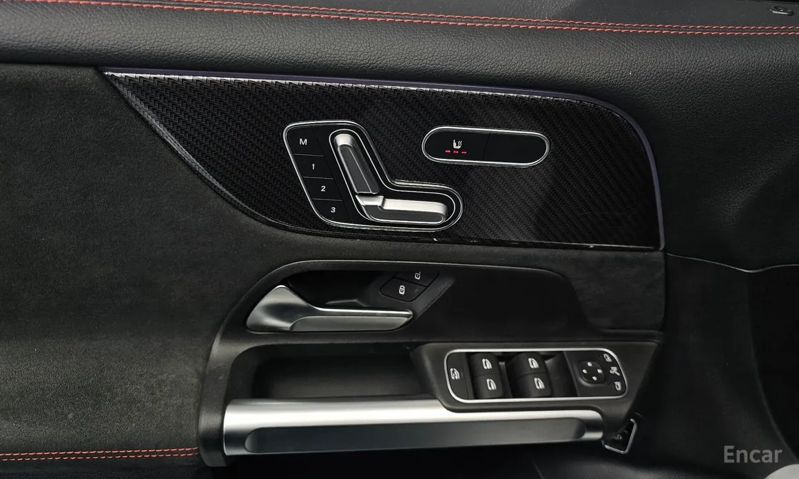 Mercedes-Benz GLB-Class 2020 GLB250 4MATIC