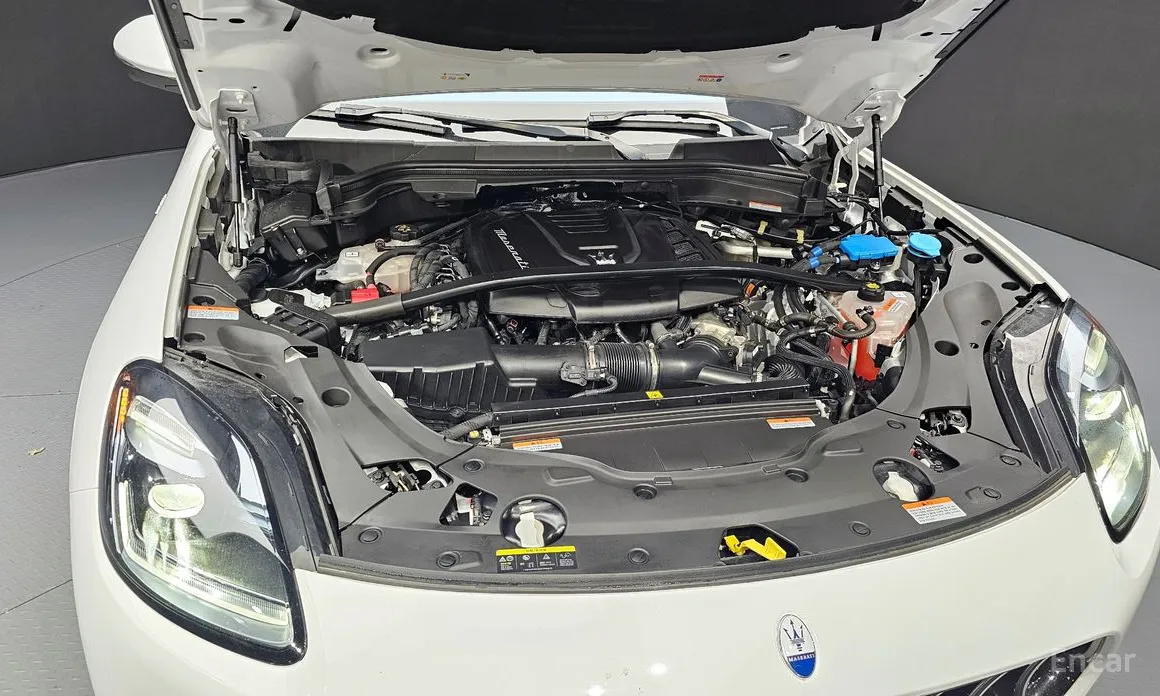 Maserati Grecale 2022 2.0 AWD GT