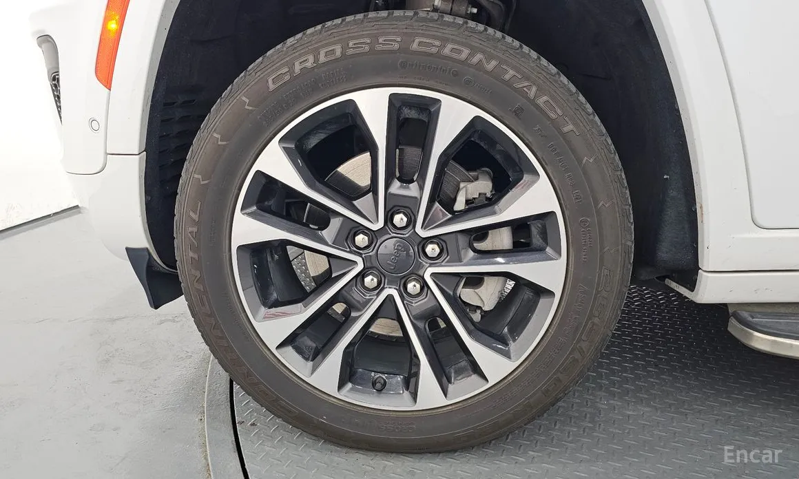 Jeep Cherokee 2021 L 3.6 Overland