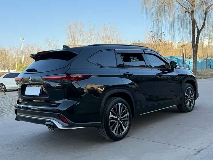 Toyota Crown Kluger 2024 2024款 2.5L HEV四驱尊贵版