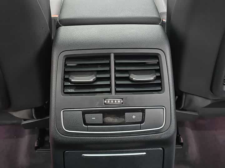 Audi A4L 2024 2024款 40 TFSI 豪华动感型