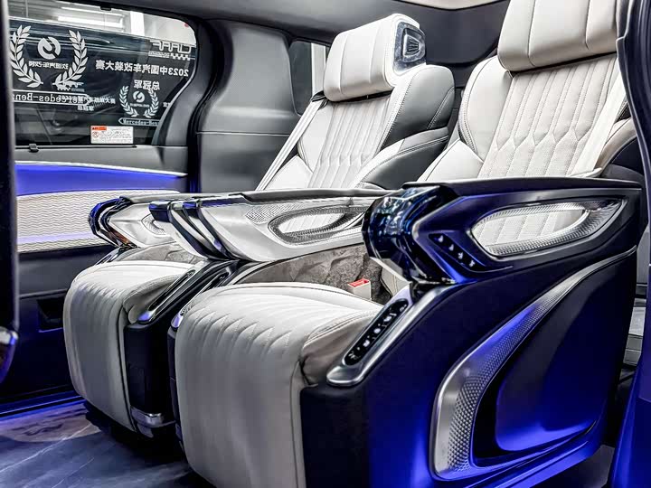 Toyota Granvia 2024 2024款 2.5L混动 舒适版