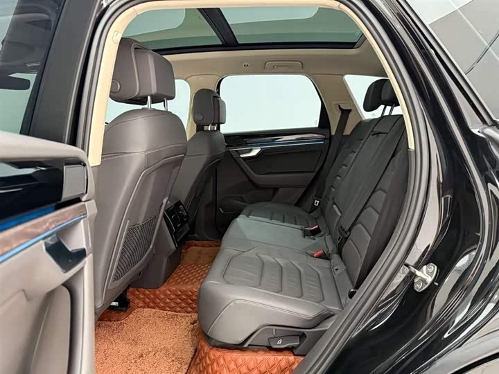 Volkswagen Touareg 2023 2023款 2.0TSI 锐尚版