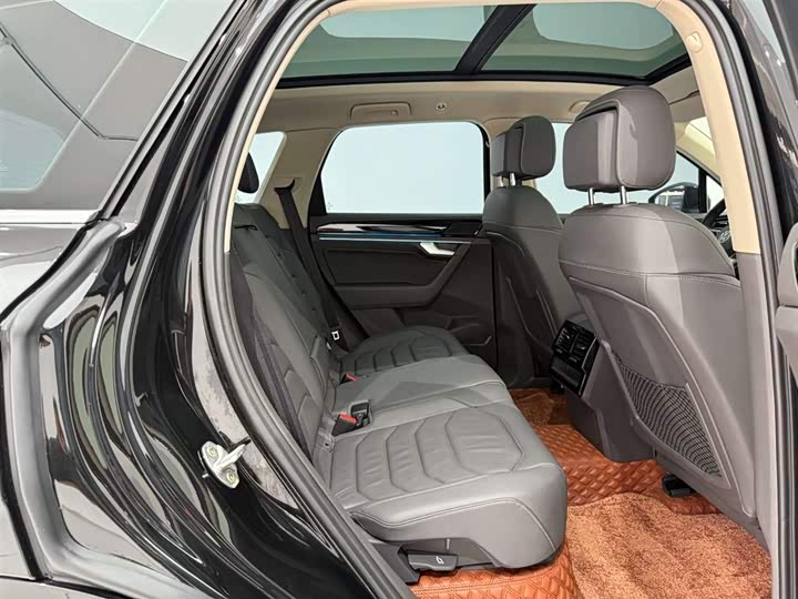 Volkswagen Touareg 2023 2023款 2.0TSI 锐尚版