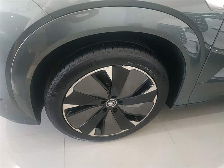 BYD Tang L 2025 2025款 DM 175KM无人机玩家版