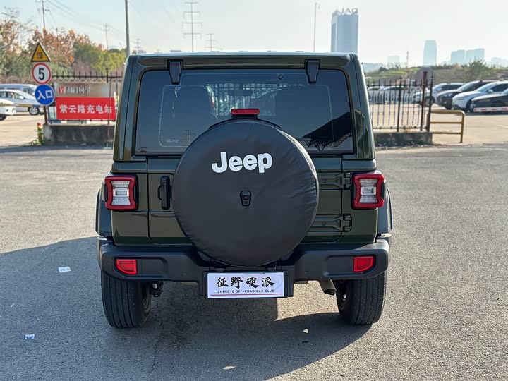 Jeep Wrangler 2022 2022款 2.0T 高地丛林绿限量版