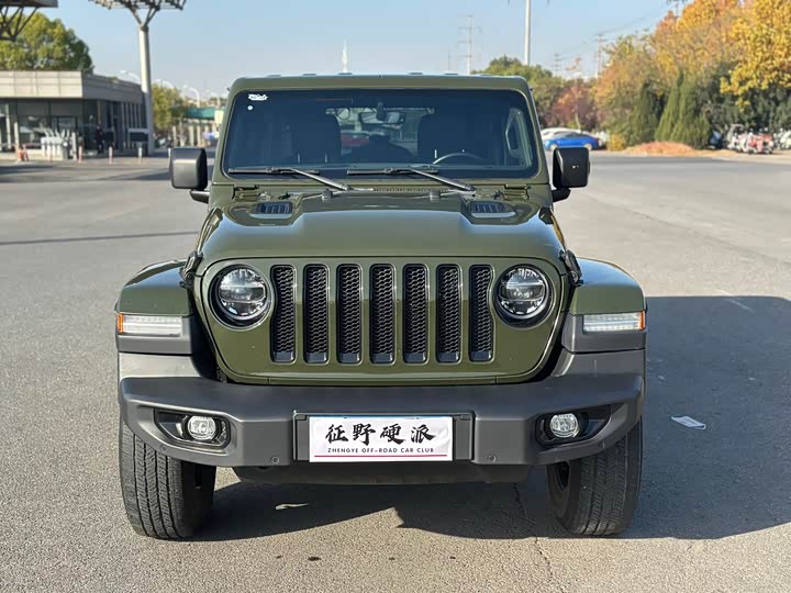 Jeep Wrangler 2022 2022款 2.0T 高地丛林绿限量版