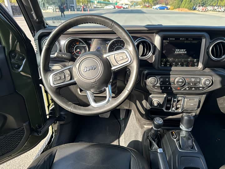 Jeep Wrangler 2022 2022款 2.0T 高地丛林绿限量版